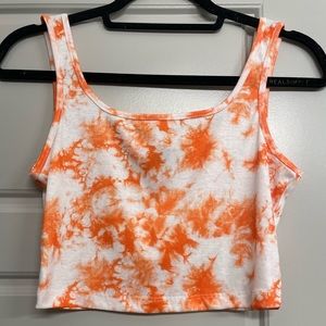 Orange tie die crop top 🧡🤍🧡